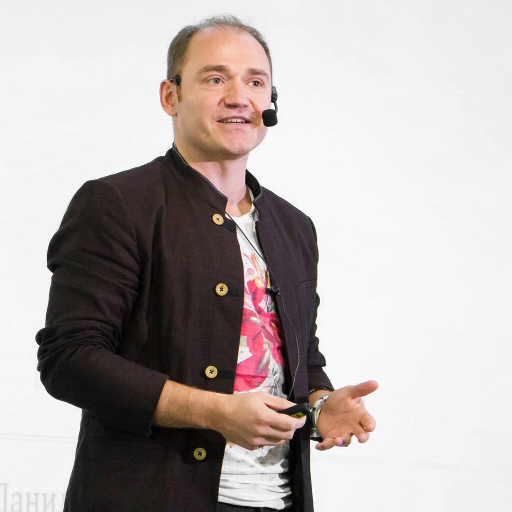 Dmytro Danylov Yoga online