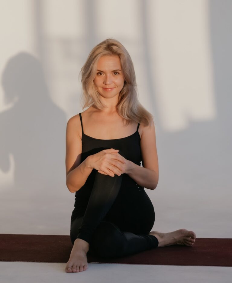 інструктор йоґи Олександра Коваленко